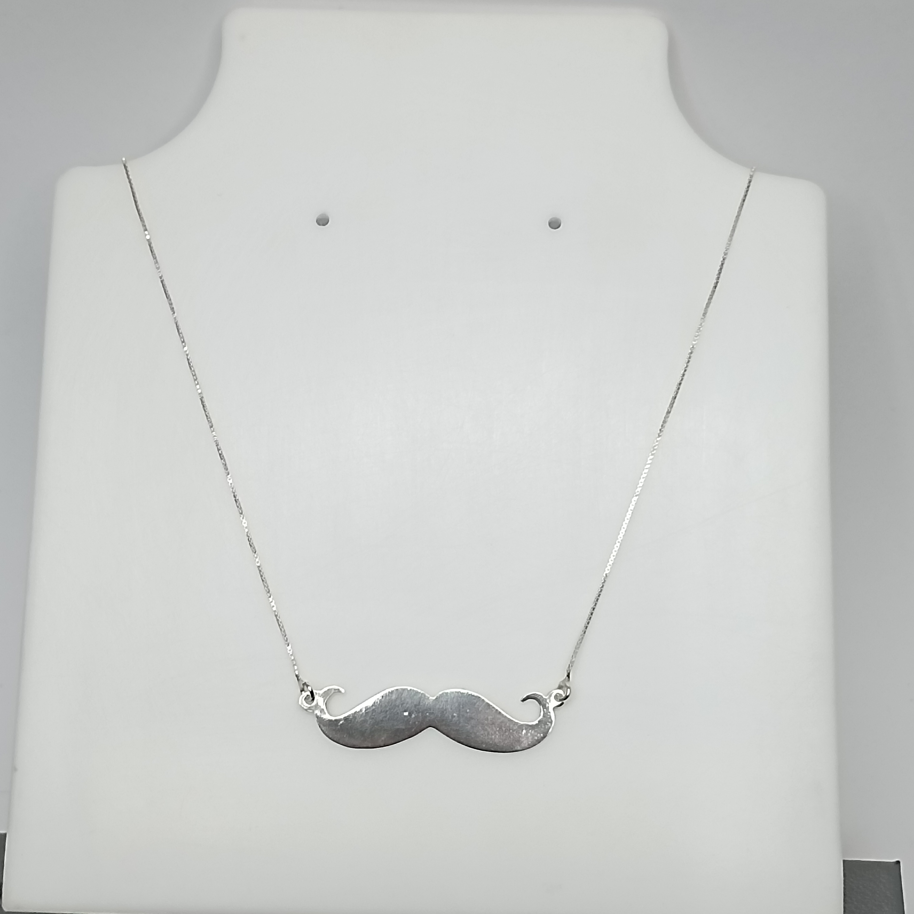 Gargantilha Bigode 45cm #G3-04