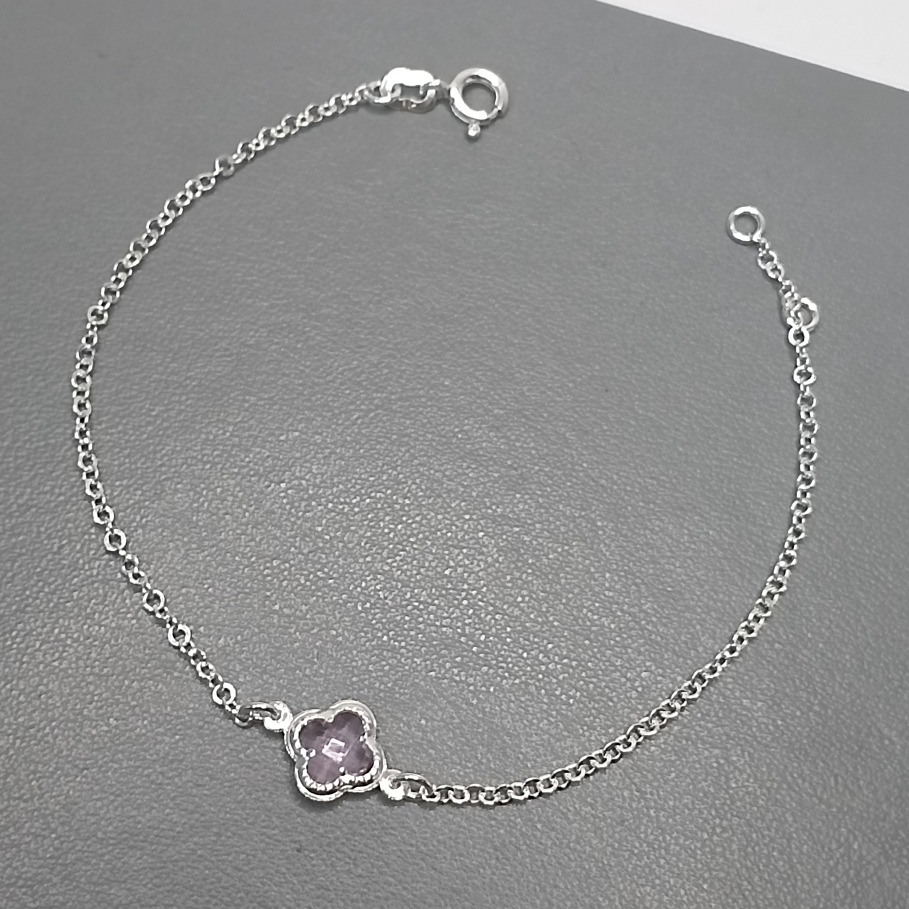 Pulseira Trevo Rosa Pequeno Lapidado Meio #MD