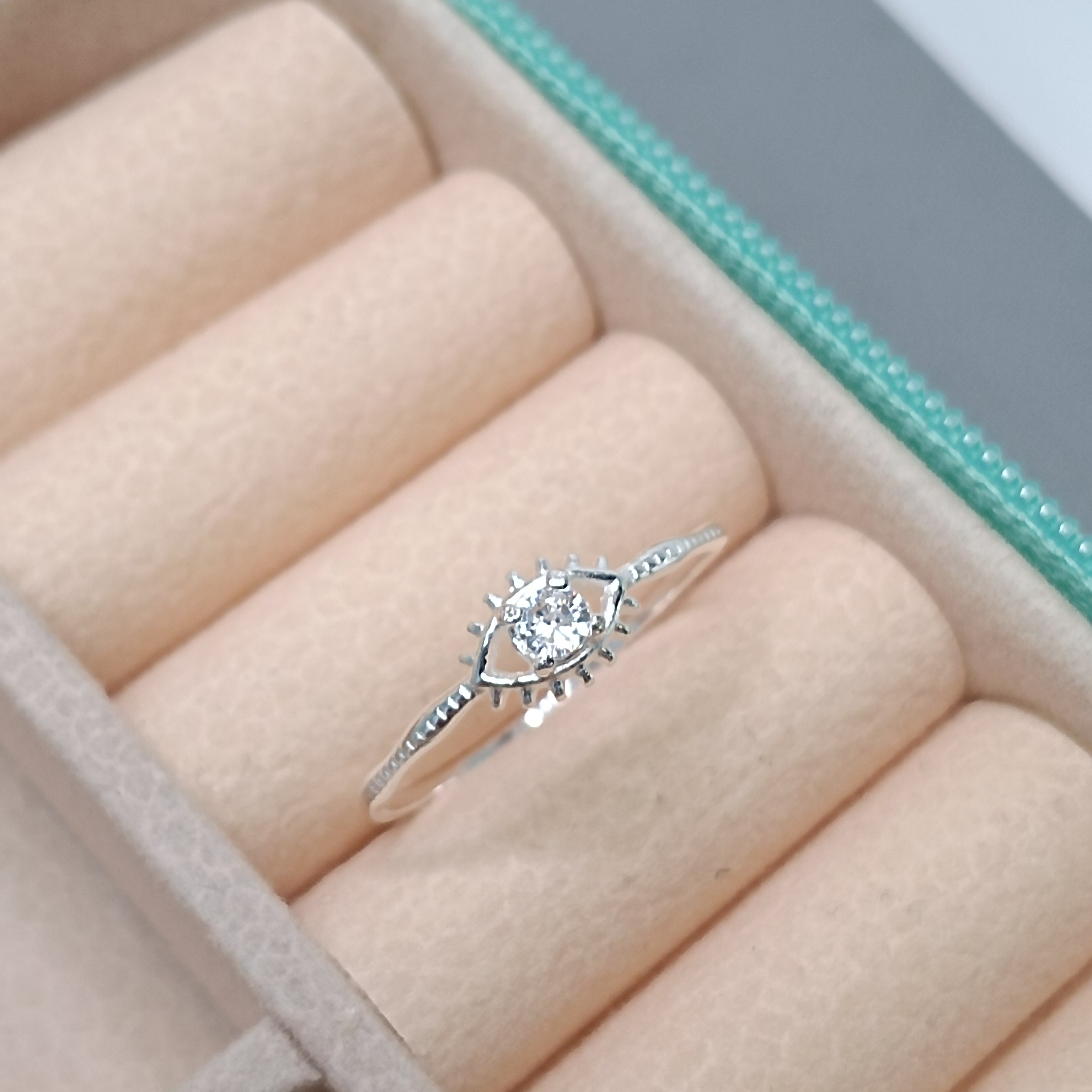 Anel Olho Zirconia Branca #ANI-46 (Ref:2044)