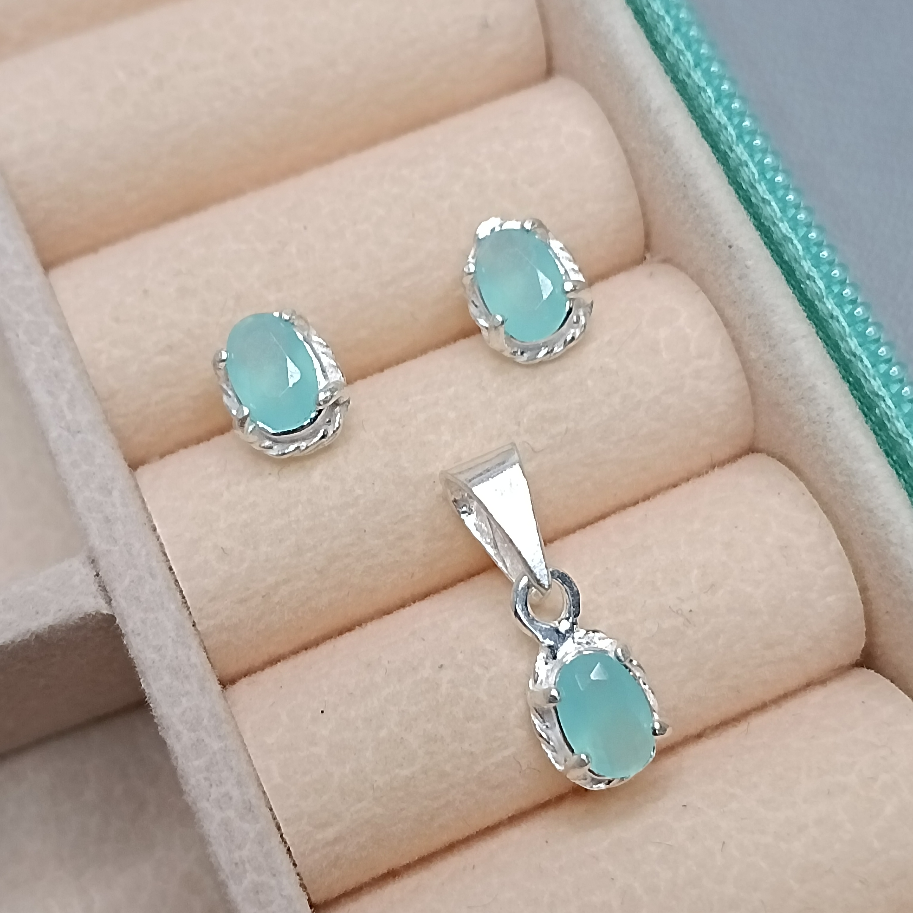 Conjunto Zirconia Oval Verde Tiffany CXA 6mm