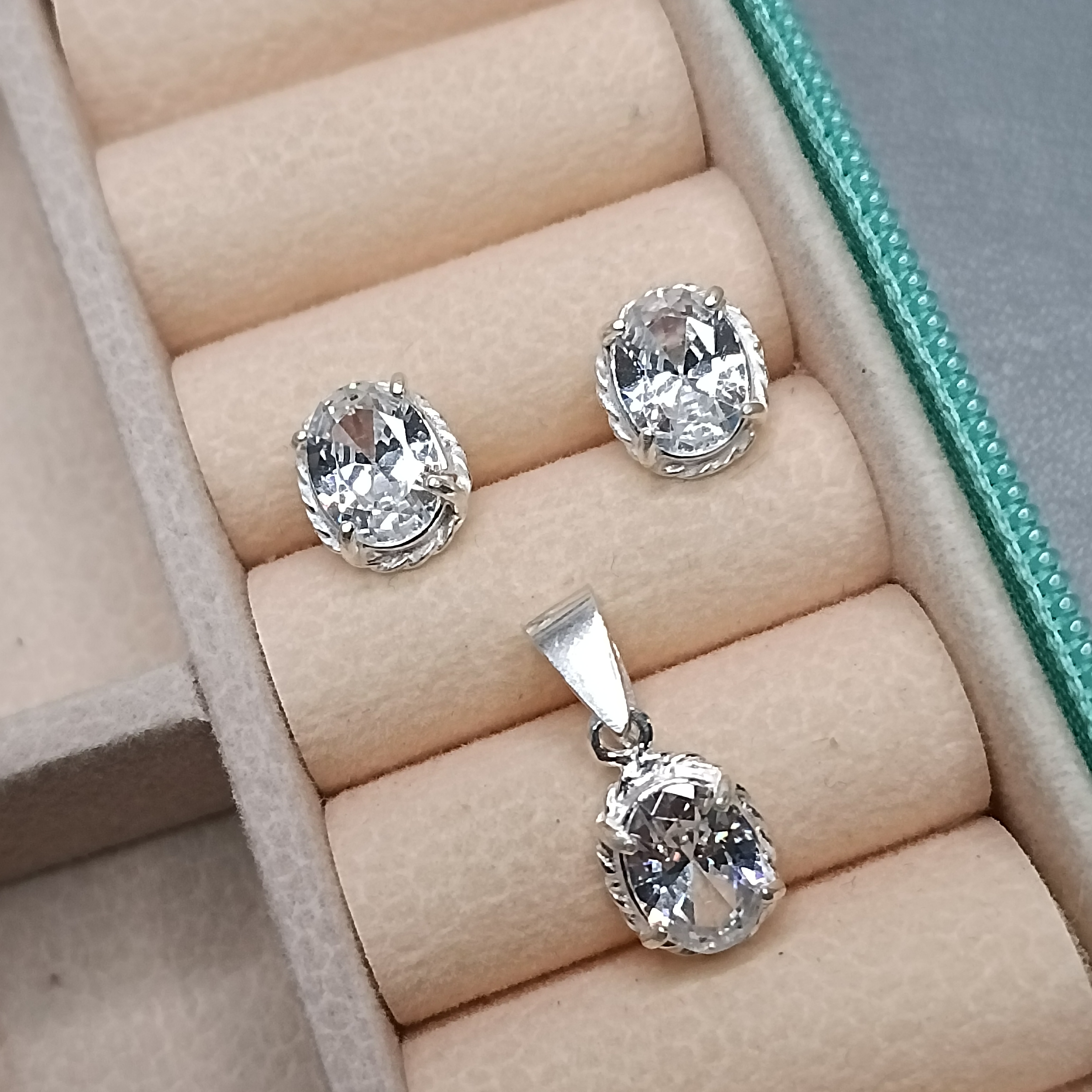 Conjunto Zirconia Oval CXA 8mm #MD-CJ11